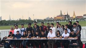 泰國學生抗議團體  拒加入和解委員會泰國學生抗議團體4日在皇家田廣場舉行記者會，表示不會加入由官方成立的和解委員會，並重申要總理下台、修憲以及王室改革3個訴求。中央社記者呂欣憓曼谷攝　109年11月4日