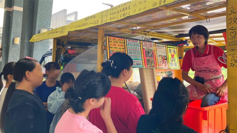 以車為家　饅頭夫妻連6年環島送愛心