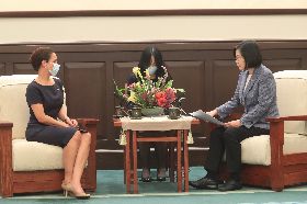 總統接見海地駐台大使庫珀（2）