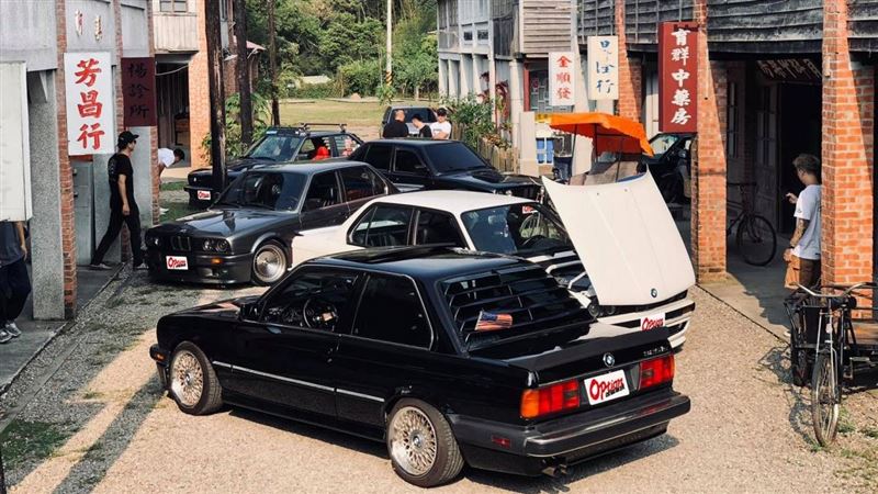 BMW E30車聚　一次看經典老車