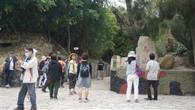 安心旅遊補助落幕　金門自由行團體成績亮眼交通部安心旅遊落幕，金門縣政府6日引用交通部觀光局資料統計表示，除了自由行旅客補助成績亮眼，團體旅遊優惠部分，金門縣獲得全台灣地區第4名佳績，粗估帶動66萬人次旅客來金。（金門縣政府提供）中央社記者黃慧敏傳真　109年11月6日