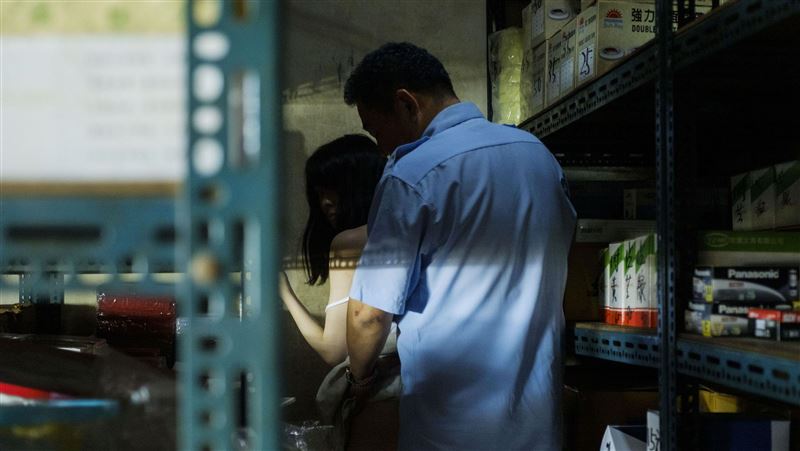少女遭房東粗暴後頂　竟嗲喊：太溫柔
