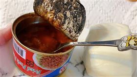 肉醬,罐頭,火烤,饅頭(翻攝自 我愛全聯-好物老實説)
