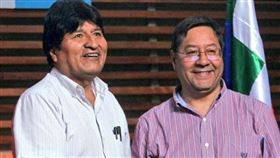 ▲玻利維亞前總統莫拉萊斯（左）與新當選總統阿爾斯。（圖／翻攝自臉書）