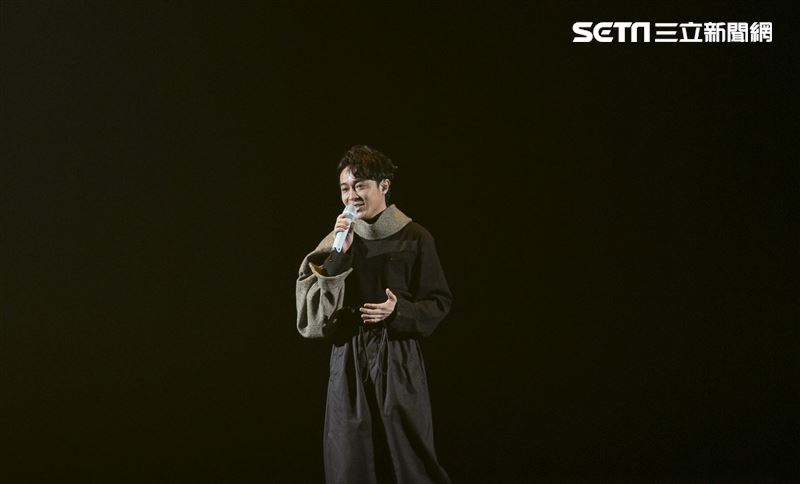 青峰擔任特別嘉賓出席 楊丞琳「LIKE A STAR」世界巡迴演唱會。（記者楊澍/攝影）