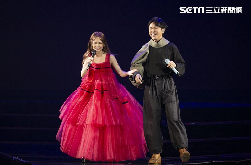 青峰擔任特別嘉賓出席 楊丞琳「LIKE A STAR」世界巡迴演唱會。（記者楊澍/攝影）