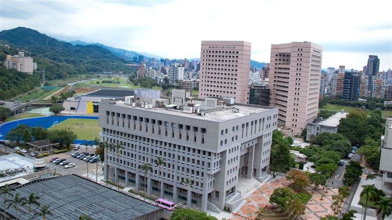 政大頂樓驚傳命案　失蹤男子離奇輕生