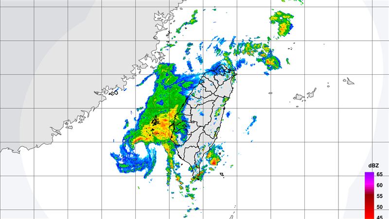 閃電海警解除　北台灣準備迎接雨彈