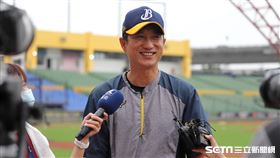 ▲中信兄弟總教練丘昌榮賽前接受媒體訪問。（圖／記者劉彥池攝影）