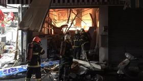 台南,永康,自助洗衣店,氣爆,瓦斯桶（圖／翻攝畫面）