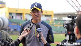 ▲中信兄弟總教練丘昌榮賽前接受媒體訪問。（圖／記者劉彥池攝影）