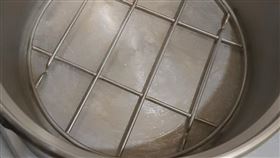 電鍋內乾掉水漬怎清？2種水果超好用（圖／翻攝自我愛全聯-好物老實説臉書）