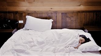 冬天起床總是鼻涕流不停？專家曝一招改善