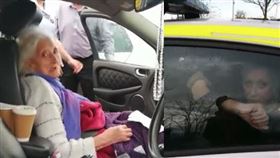 伊琳娜試圖將母親「偷載回家」，遭警方逮捕。（圖／翻攝自推特） 