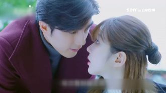 賀軍翔公主抱邵雨薇　粉紅泡泡超甜蜜