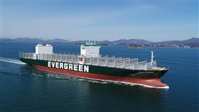 北美運能吃緊 長榮船隊超前部署長榮表示，美國進口貨量自今年第3季開始急遽攀升，導致市場運能吃緊，長榮在船隊規劃上超前部署，今年以來已陸續投入5艘新造的12000 TEU級F型貨櫃輪，為貨主提供更充足的艙位。（長榮提供）中央社記者蔡芃敏傳真　109年11月9日