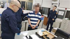 亮槍,借車,恐嚇