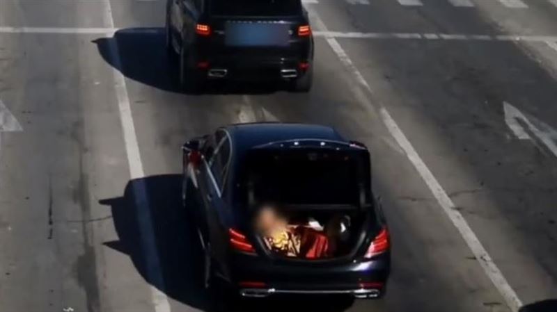 婚鬧把新郎綑後車廂　警察一看也怒了