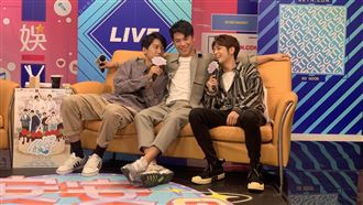 男男CP撒嬌放閃！網直呼：太甜了❤