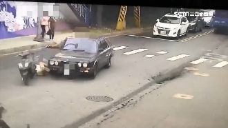 騎士闖紅燈撞倒行人　男子遭撞失憶了