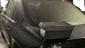 雙11,慢跑鞋,車尾,後車廂(翻攝自 爆怨2公社)