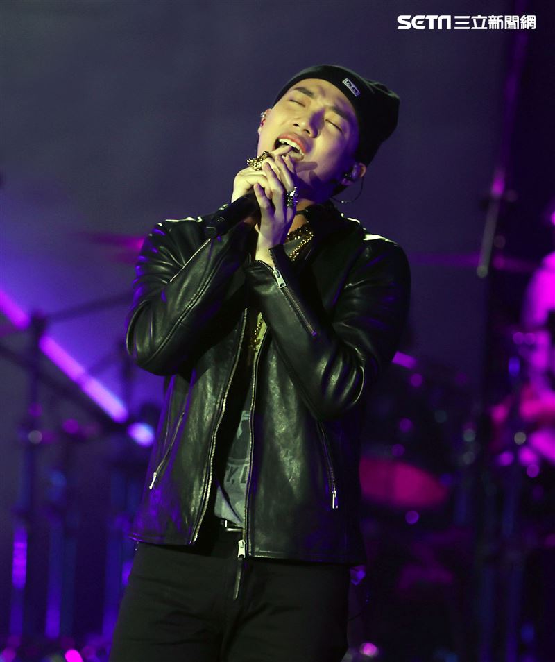 OZI出席雙11PChome演唱會。（記者邱榮吉/攝影）