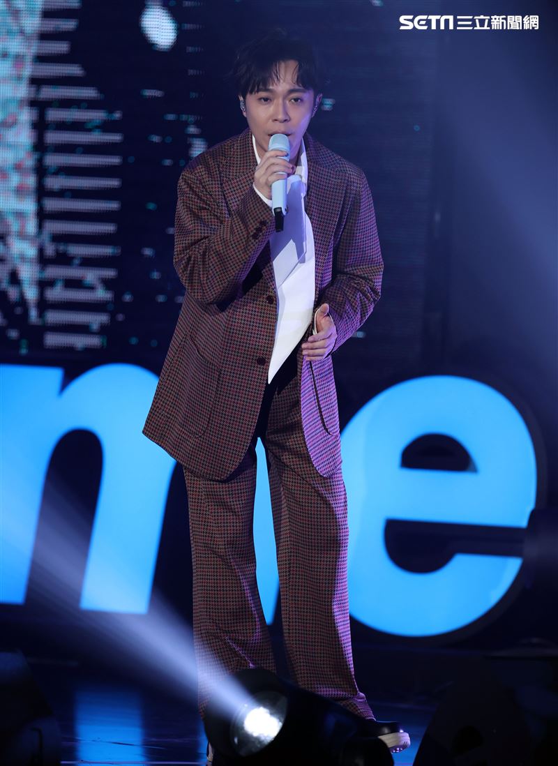 青峰出席雙11PChome演唱會。（記者邱榮吉/攝影）