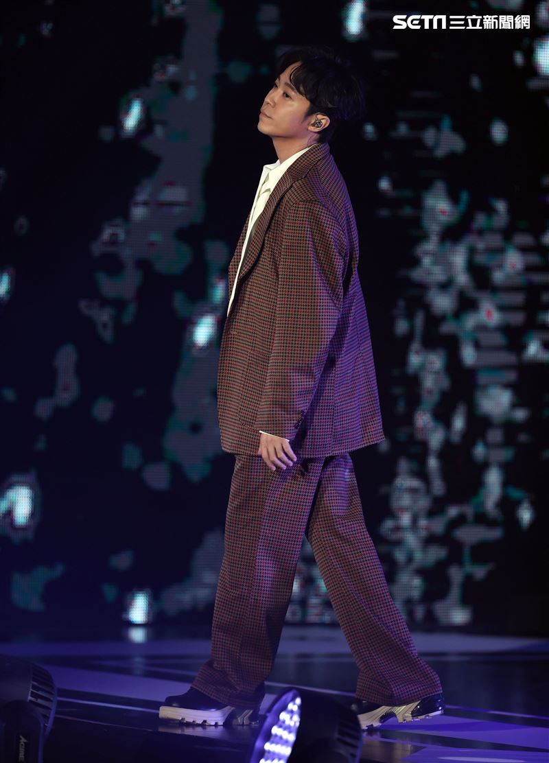 青峰出席雙11PChome演唱會。（記者邱榮吉/攝影）