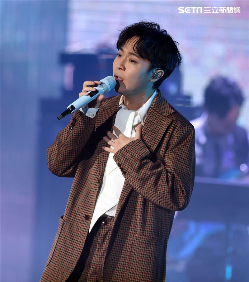 青峰出席雙11PChome演唱會。（記者邱榮吉/攝影）