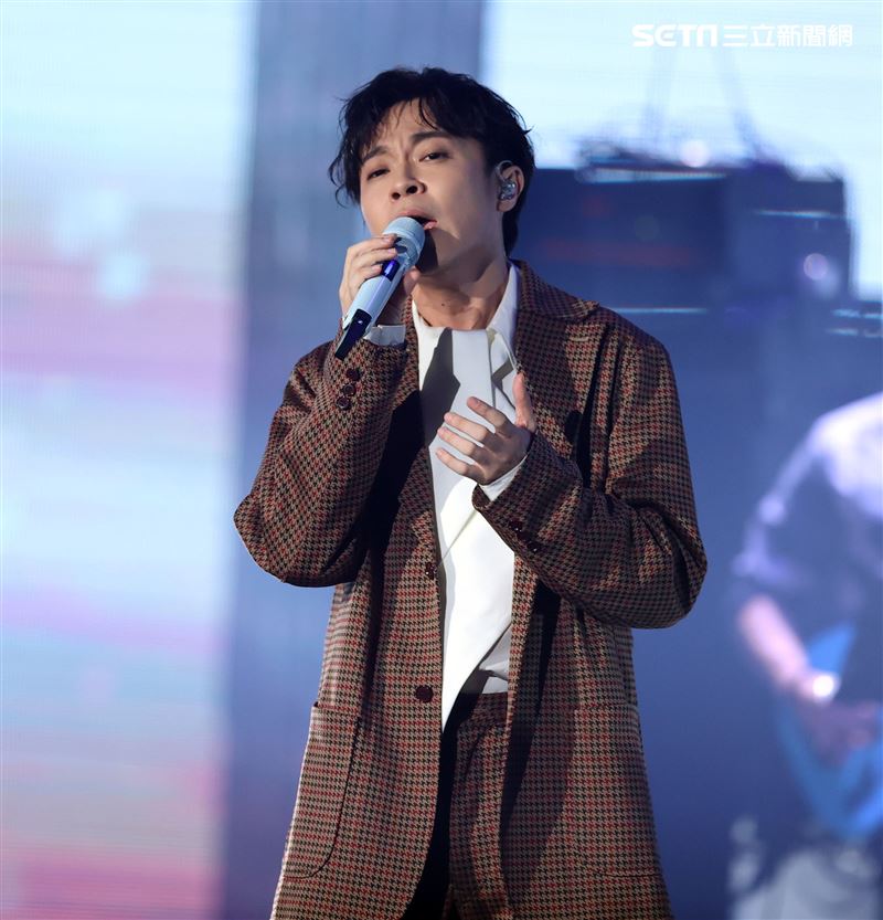 青峰出席雙11PChome演唱會。（記者邱榮吉/攝影）