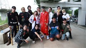 七月半 以搖滾地才之姿晉升YouTuber界天團 七胖娛樂有限公司