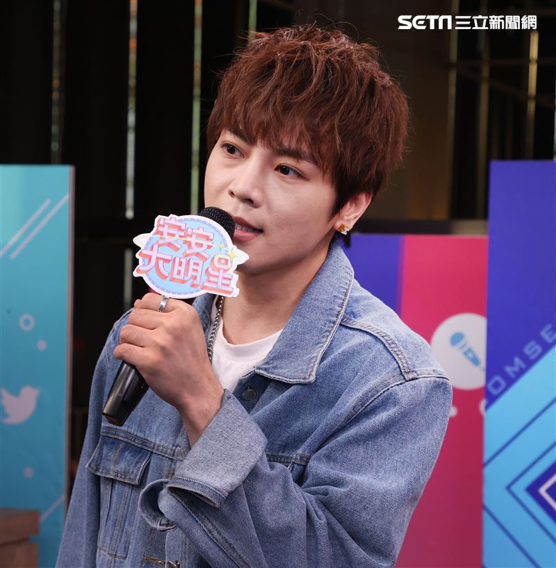 古曜威安安大明星。（記者邱榮吉/攝影）