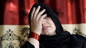 上班途中被3惡煞開槍、刺瞎雙眼　竟是爸爸不爽她找到工作，阿富汗，Khatera，圖／路透社／達志影像