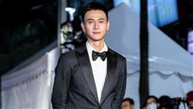 金馬影展開幕片《同學麥娜絲》、《腿》紅毯儀式 桂綸鎂、楊祐寧、張少懷、鍾孟宏、黃信堯、鄭人碩、劉冠廷、納豆、施名帥、洪小鈴、朱芷瑩、鄭宇彤、潘慧如。（記者楊澍/攝影）