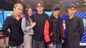 ▲動靜樂團、眼鏡俠團員來到《安安大明星》。（圖／翻攝自安安大明星）