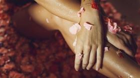 沐浴,泡溫泉。（示意圖／翻攝自免費圖庫pexels）