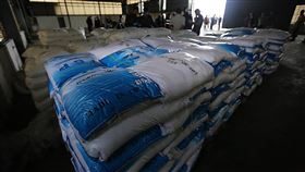 台泰攜手 泰國破獲史上數量最高毒品案台灣法務部調查局協助泰國破獲史上數量最多的毒品案，在北柳府查獲1650公斤的K他命，以及10噸可能夾藏K他命的化學藥品。（泰國肅毒委員會提供）中央社記者呂欣憓曼谷傳真 109年11月12日