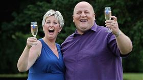 中樂透男子貝佛特。（圖／翻攝自Adrian Bayford IG）