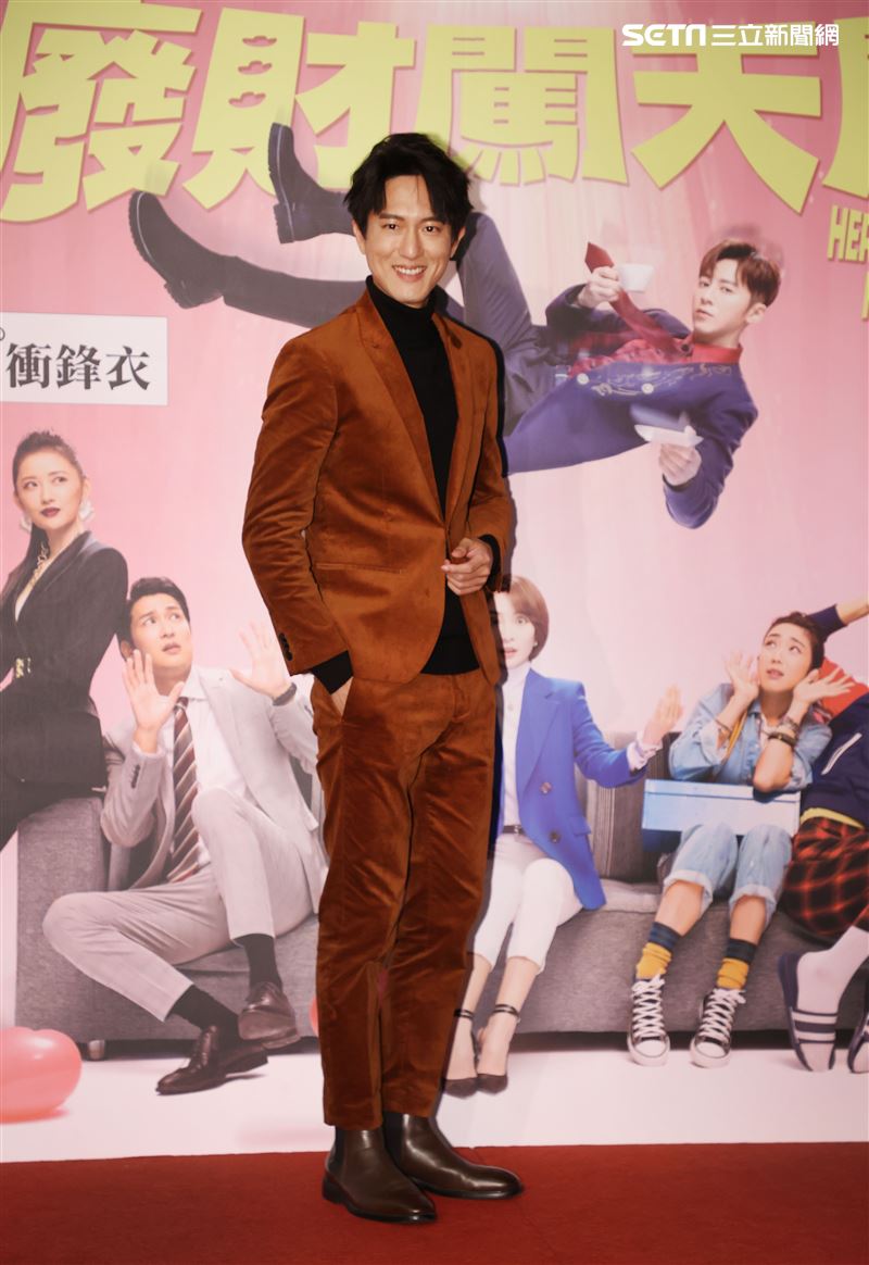 邱昊奇出席華劇 「廢財闖天關」首映。（記者邱榮吉/攝影）