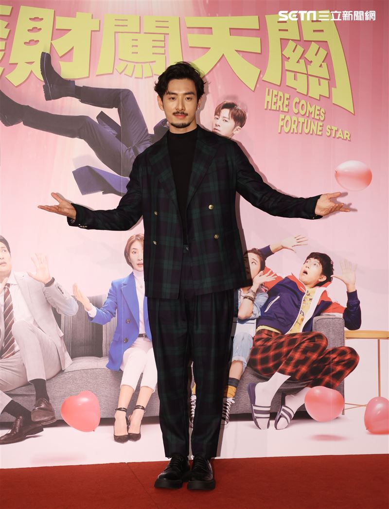 管麟出席華劇 「廢財闖天關」首映。（記者邱榮吉/攝影）