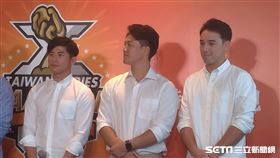 ▲統一獅冠軍球迷會在統一時代百貨台北店，林岳平、高志綱、潘武雄、陳傑憲、蘇智傑與林安可出席。（圖／記者蕭保祥攝影）