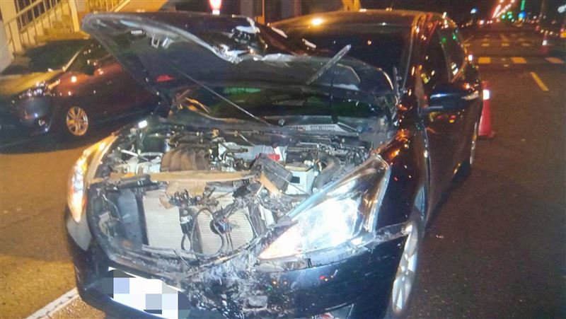 醉男撞死工人下跪　家屬：爸爸沒了
