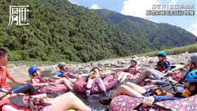 ▲奶爸來到位於宜蘭南澳的那山那谷，體驗天然漂漂河。（圖／厭世奶爸出走日記 授權）