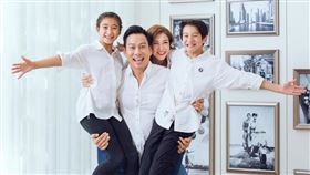 艾力克斯和李詠嫻婚後育有1子1女/臉書