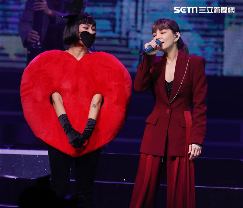 Ella陳嘉樺首場個人大型巡迴「艾拉秀」首戰台北流行音樂中心登場。（記者邱榮吉/攝影）