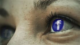 臉書「10年挑戰」藏危機。（示意圖／翻攝自pixabay）