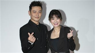 突發全黑照嚇壞網　李燕「身心俱疲」