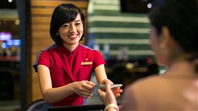 華航推動永續經營再獲道瓊永續指數肯定，今年再度拿下全球第三名。（圖／華航提供）