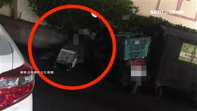 小二女夜市舉牌賣零食惹議！掀網論戰　母辯｢自食其力｣