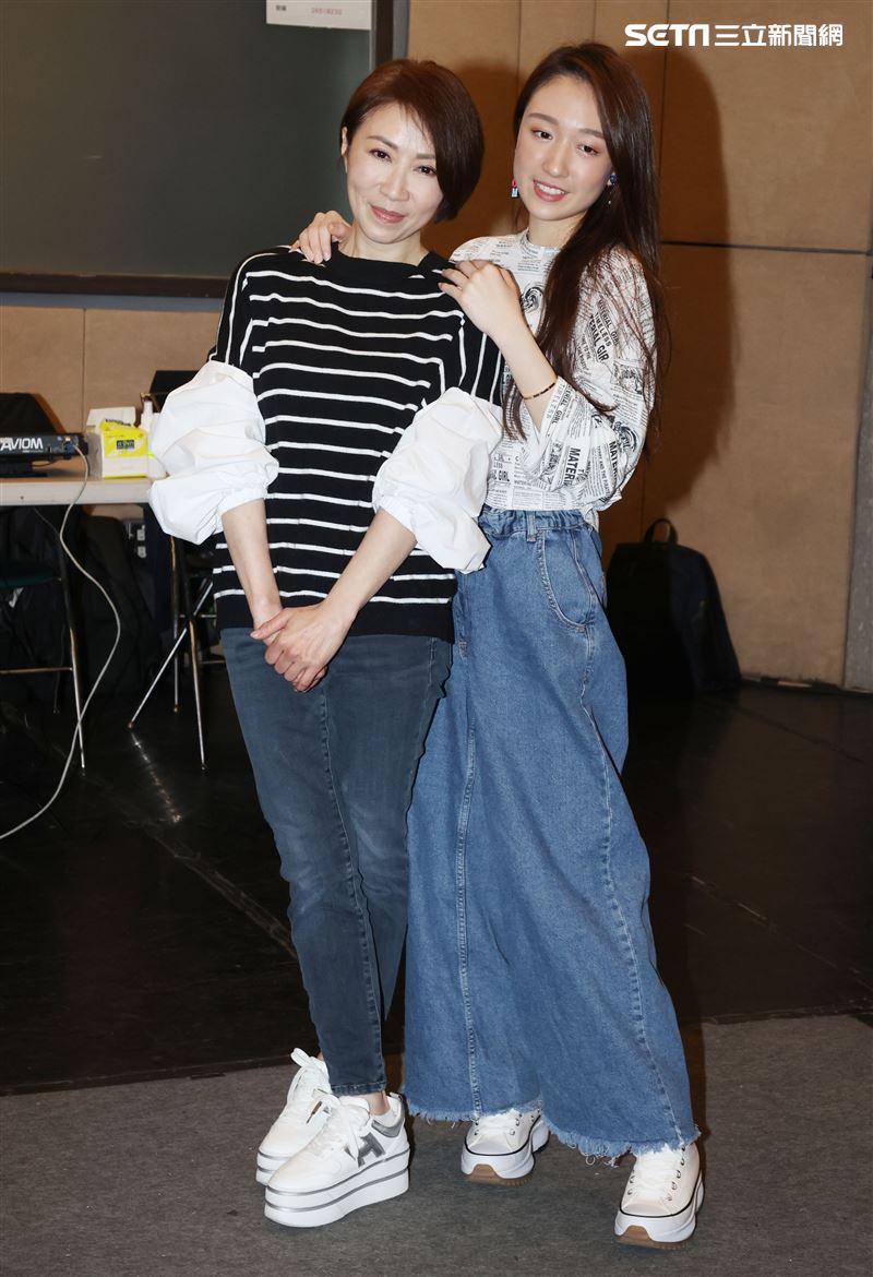 李翊君「翊如既往」演唱會練團彩排女兒香奈兒雞湯探班。（記者邱榮吉/攝影）